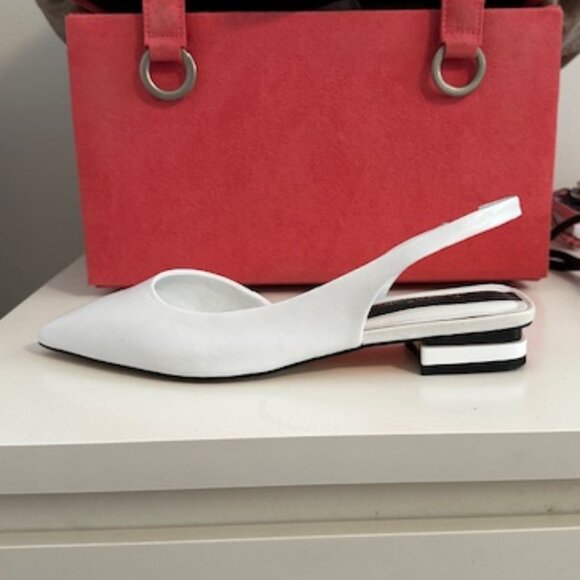 Franco Sarto White Point-Toed Shoes, Size 6 TTS - Picture 4 of 4